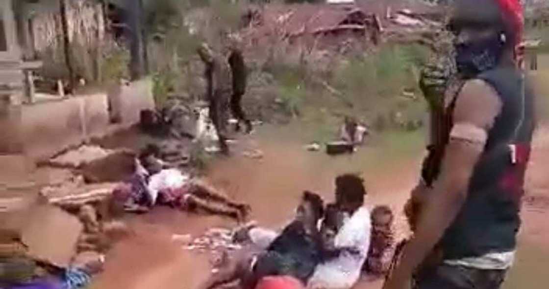 Yan bindigan da suka kashe ma'aikacin INEC. Yan bindigan da suka kashe ma'aikacin INEC.