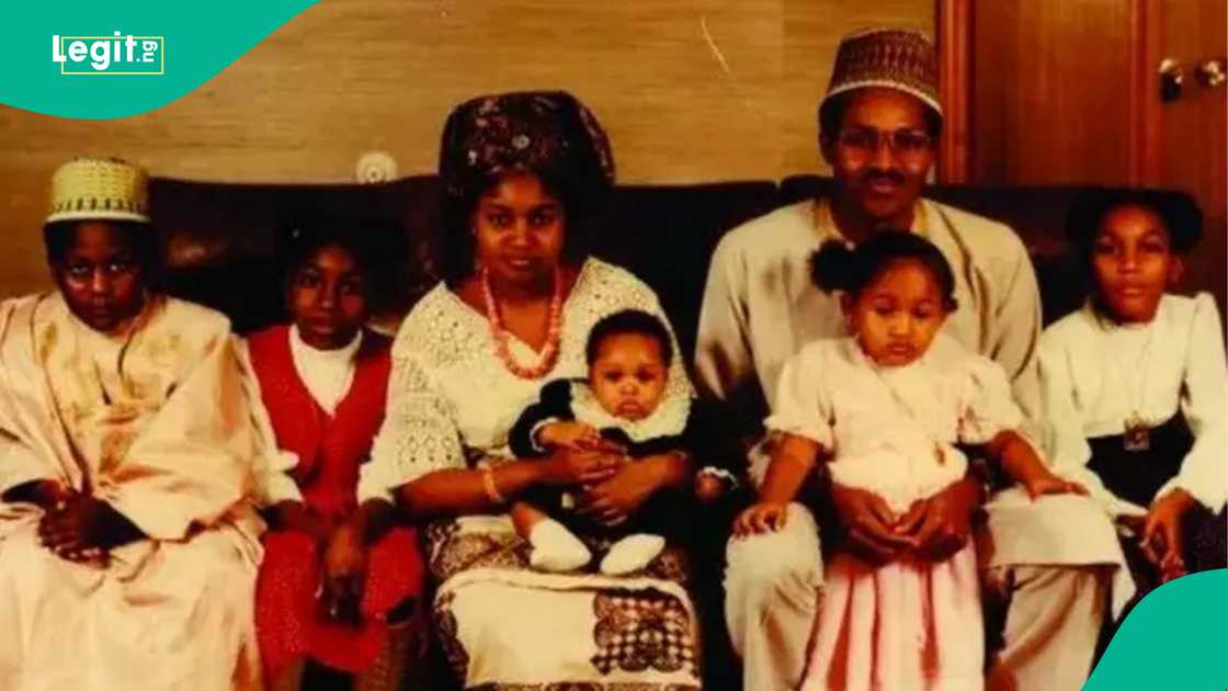 Muhammadu Buhari da matarsa ta fari Safinatu sun haifi 'ya'ya biyar tare Muhammadu Buhari da matarsa ta fari Safinatu sun haifi 'ya'ya biyar tare