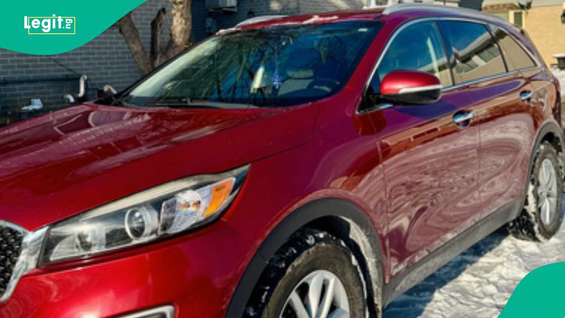 Lady flaunts new car she acquired 3 years after migrating to Canada Lady flaunts new car she acquired 3 years after migrating to Canada