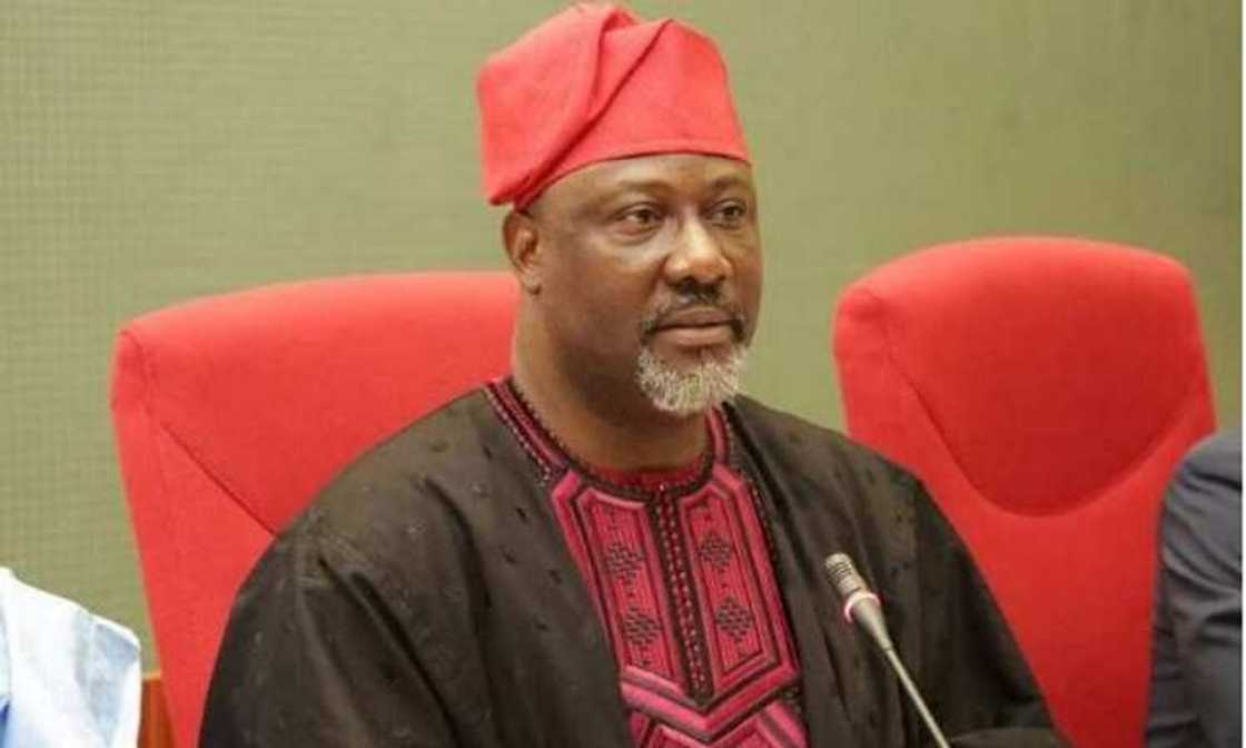 Kyari-Hushpuppi: An zargi Dino Melaye da karbar na shi rabon $31m, ya karyata