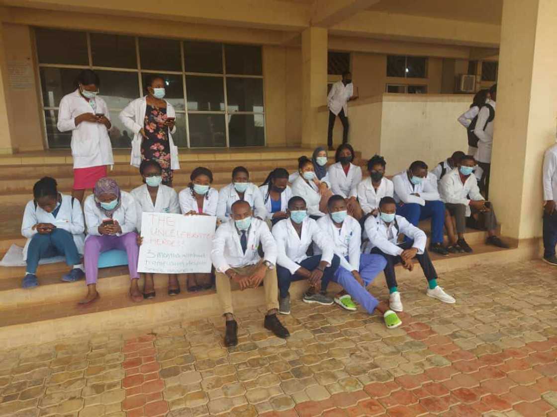 Sad News as Resident Doctors Begin Indefinite strike April 1 Sad News as Resident Doctors Begin Indefinite strike April 1