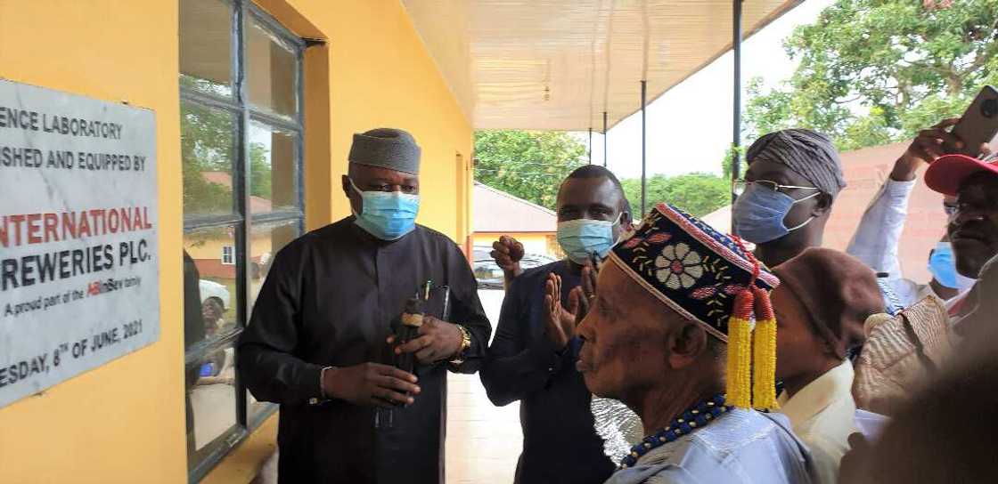 International Breweries Promotes STEM Education, Donates Science Laboratory to Community Grammar School International Breweries Promotes STEM Education, Donates Science Laboratory to Community Grammar School