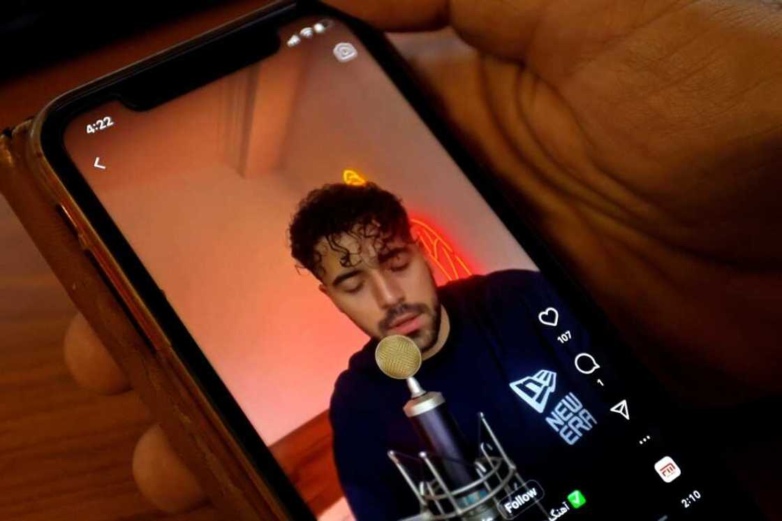 Shervin Hajipour's song "Baraye" draws on the tweets of Iranians longing for a normal life Shervin Hajipour's song "Baraye" draws on the tweets of Iranians longing for a normal life