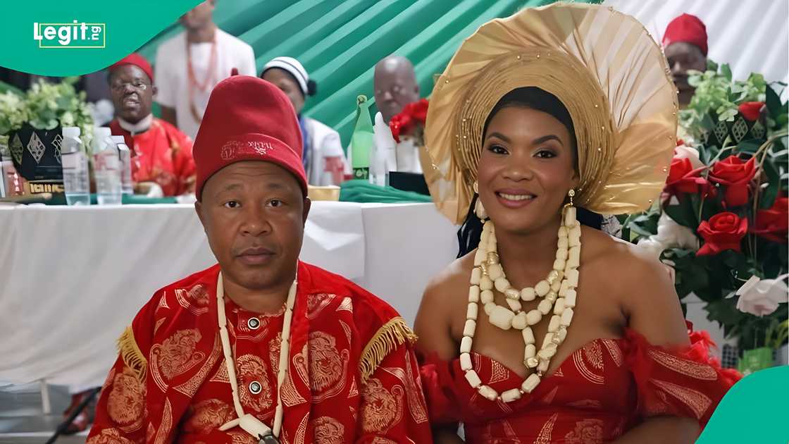 Protesters clash with police in East London over Nigerian Igbo king coronation Protesters clash with police in East London over Nigerian Igbo king coronation