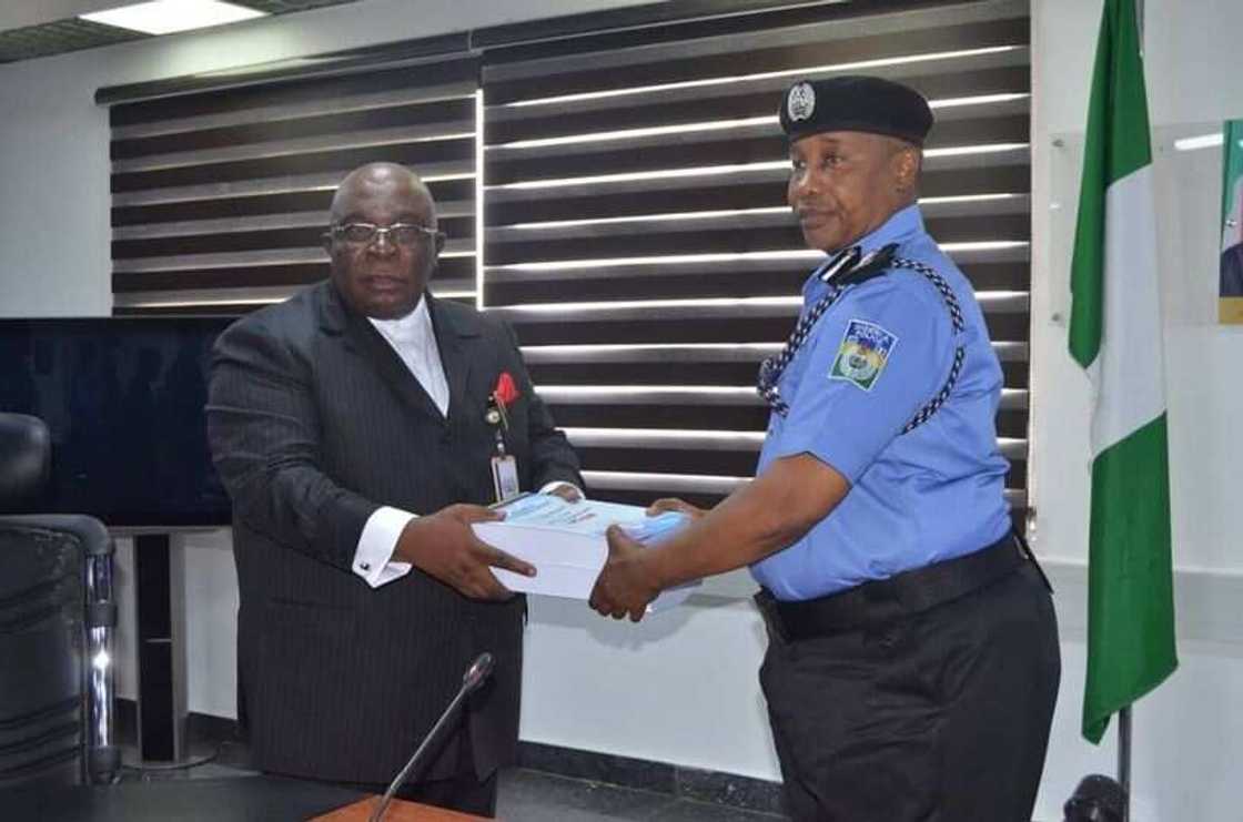 Yanzu-yanzu: An kammala bincike kan DCP Abba Kyari, IGP ya karbi rahoton Yanzu-yanzu: An kammala bincike kan DCP Abba Kyari, IGP ya karbi rahoton