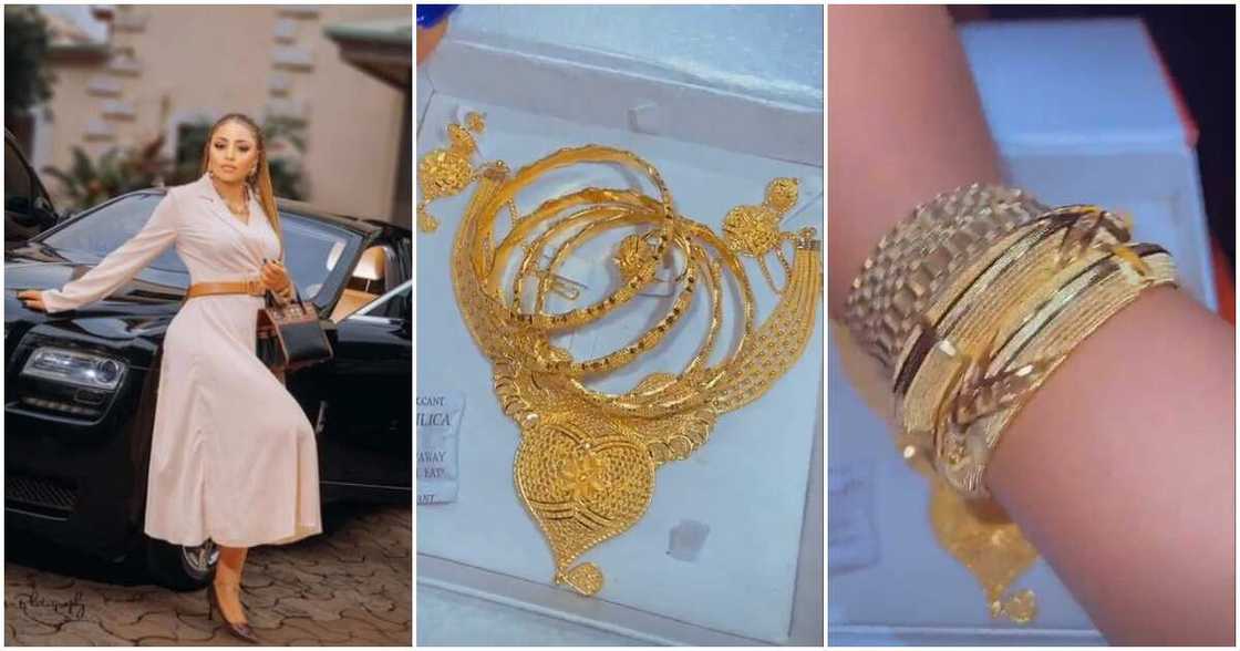 Photos of Regina Daniels flaunting her gold chains Photos of Regina Daniels flaunting her gold chains