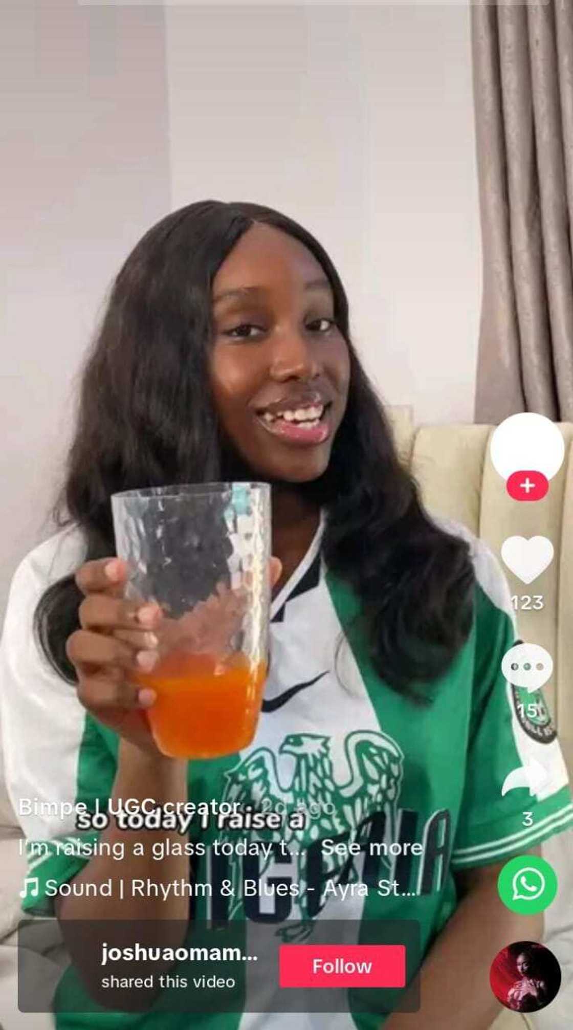 Friends appreciate each other in the Chivita #IRaiseMyGlassToYou campaign