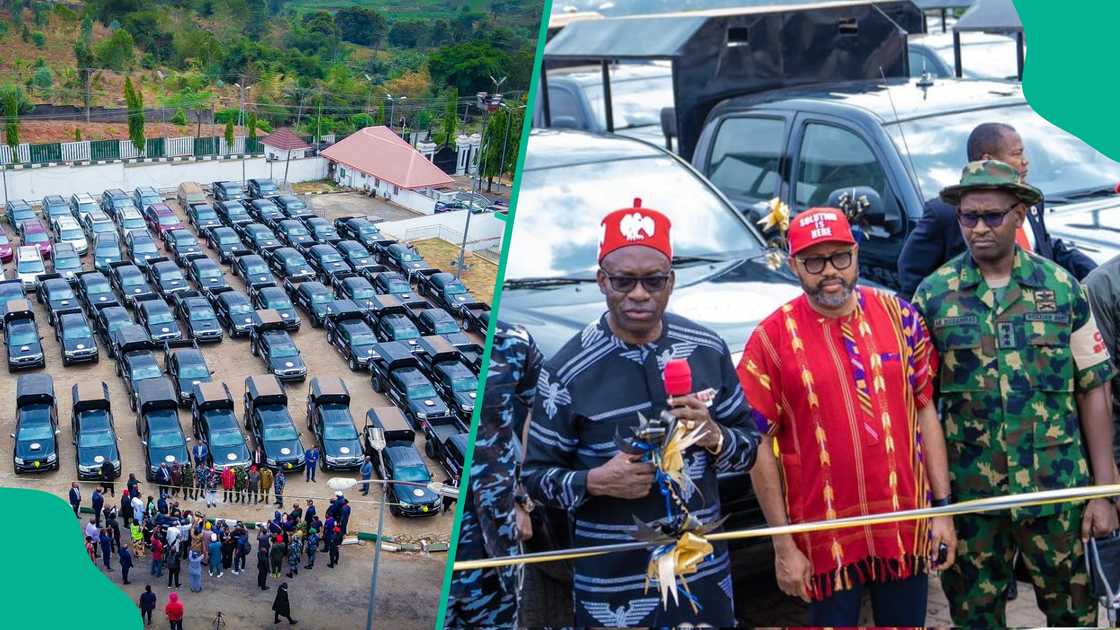 Gwamnan Anambra ya shirya murkushe 'yan ta'adda yayin da ya kaddamar da rundunar tsaro Gwamnan Anambra ya shirya murkushe 'yan ta'adda yayin da ya kaddamar da rundunar tsaro