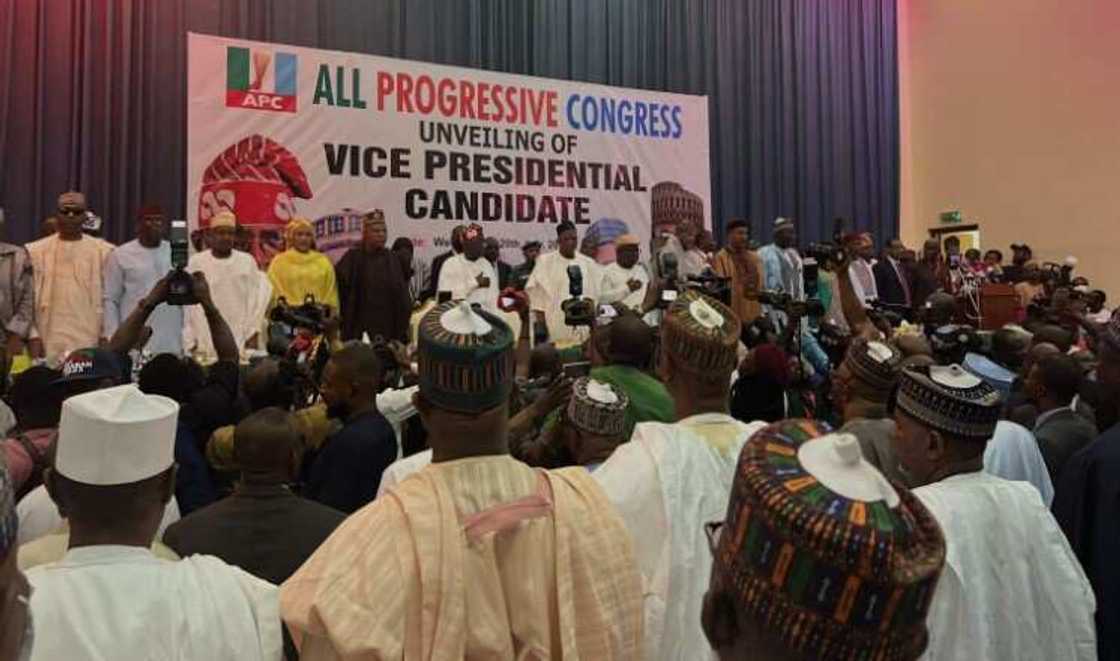 Tinubu ya ce dole ya karbi Najeriya domin kawo sauyi cikin gaggawa Tinubu ya ce dole ya karbi Najeriya domin kawo sauyi cikin gaggawa