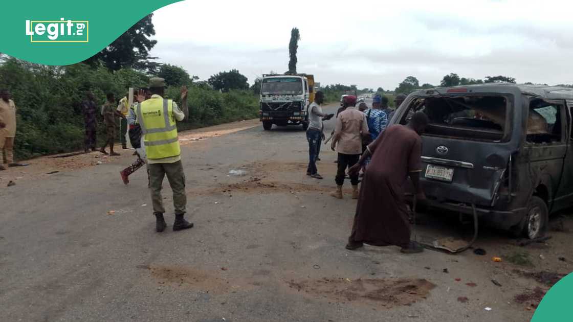 Ogun road accident claims 6 lives Ogun road accident claims 6 lives