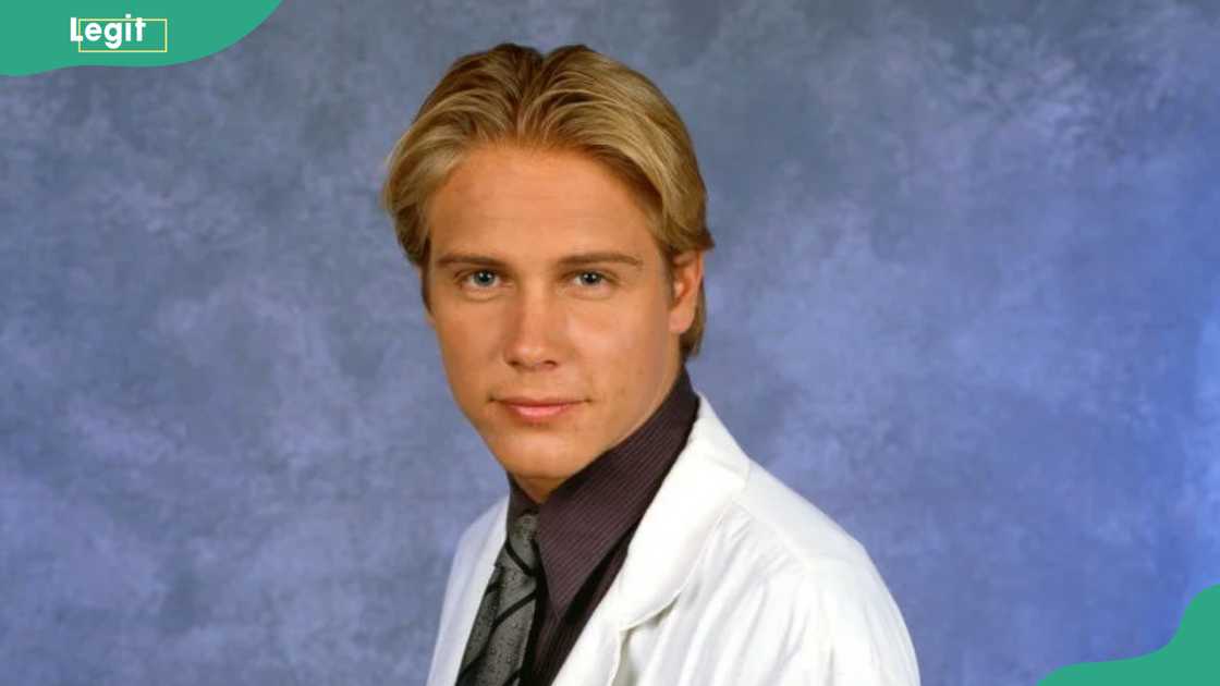 Shane Van Dyke plays medical student Alex on Diagnosis: Murder Shane Van Dyke plays medical student Alex on Diagnosis: Murder