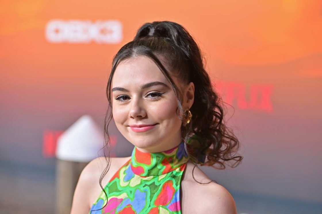 Julia Antonelli at the premiere of Outer Banks Julia Antonelli at the premiere of Outer Banks