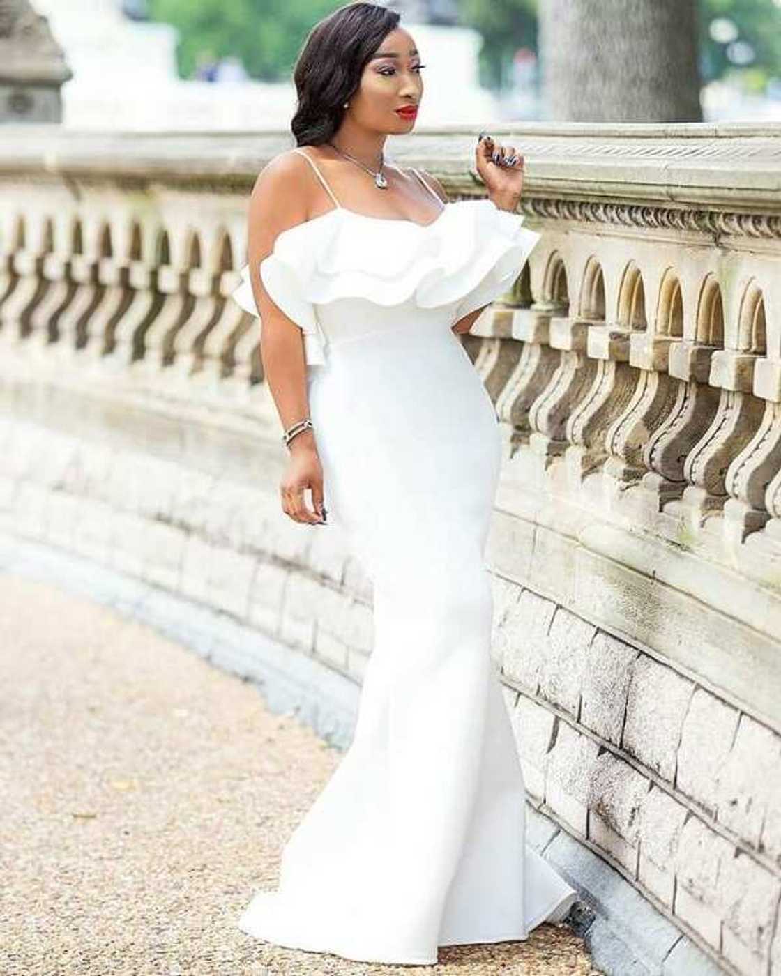 Court wedding gown