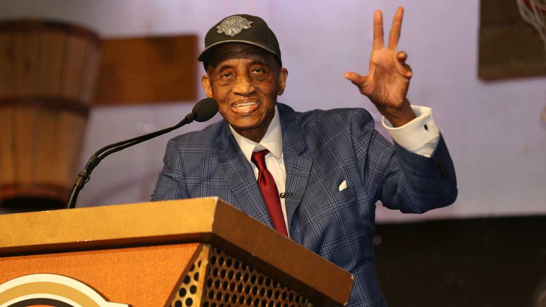 Richard Barnett speaks during the 2019 Basketball Hall of Fame Enshrinement Ceremony.