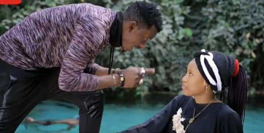 Tsakanin Hamisu Breaker da Momee Gombe Tsakanin Hamisu Breaker da Momee Gombe