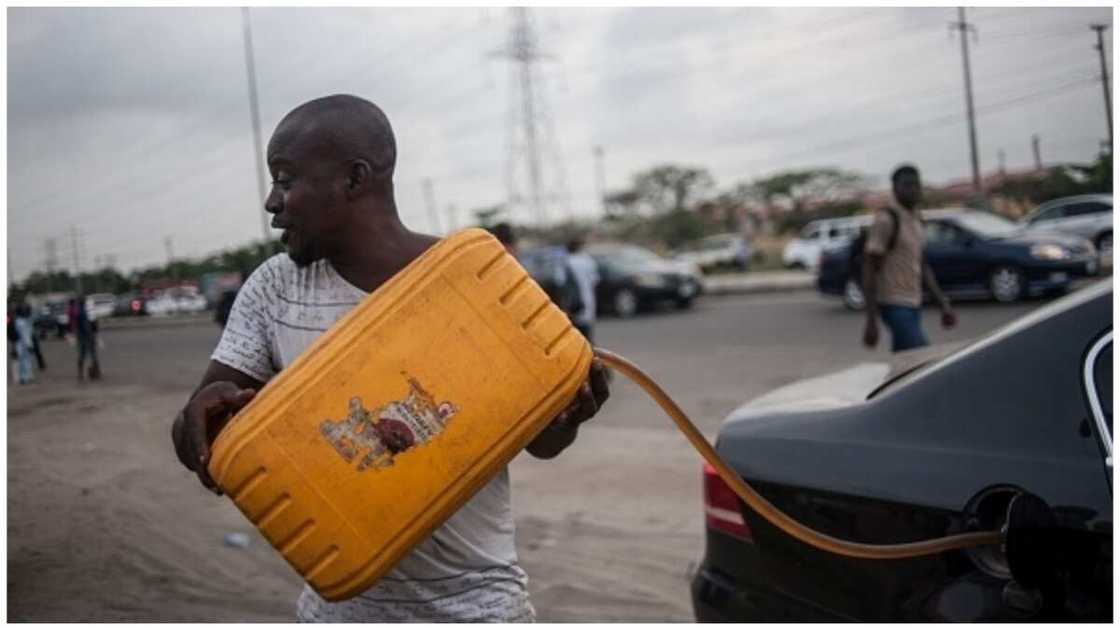 Fuel Scarcity: FG Plans Clampdown on Black Marketers As Queues Disappear From Filling Stations Fuel Scarcity: FG Plans Clampdown on Black Marketers As Queues Disappear From Filling Stations