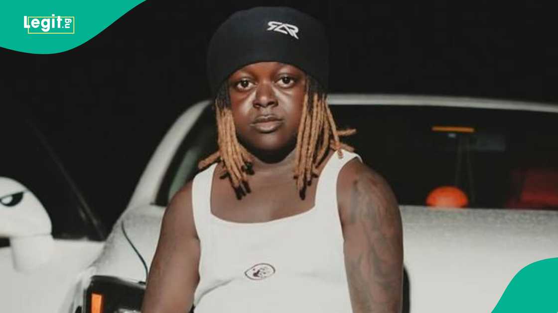 10 naira laments bitterly