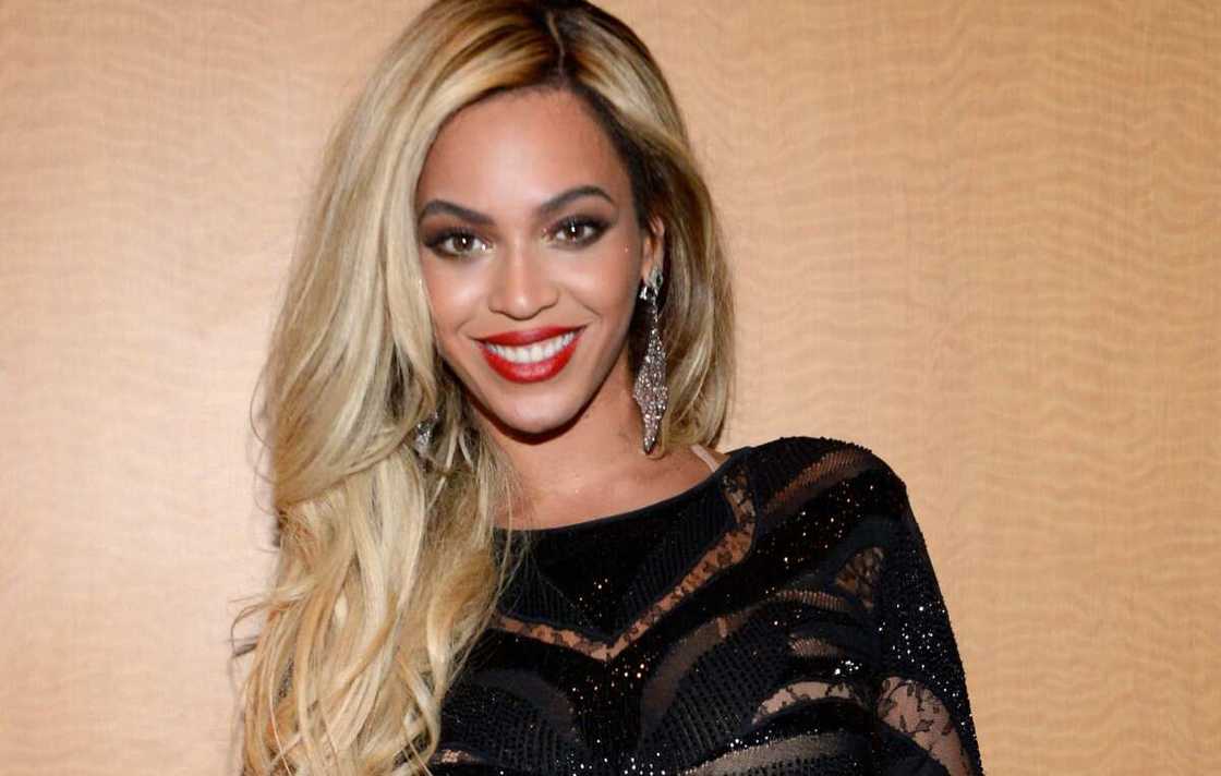 Beyoncé shares sweet moments onstage with daughters Blue Ivy, Rumi on 'Cowboy Carter' tour Beyoncé shares sweet moments onstage with daughters Blue Ivy, Rumi on 'Cowboy Carter' tour