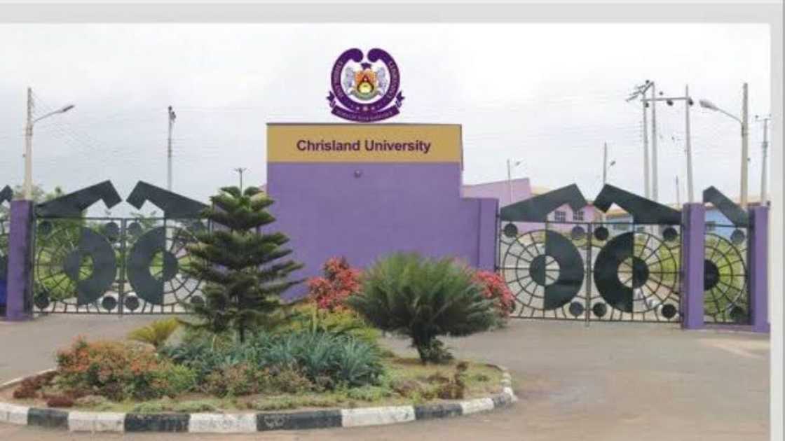 Chrisland University's entrance