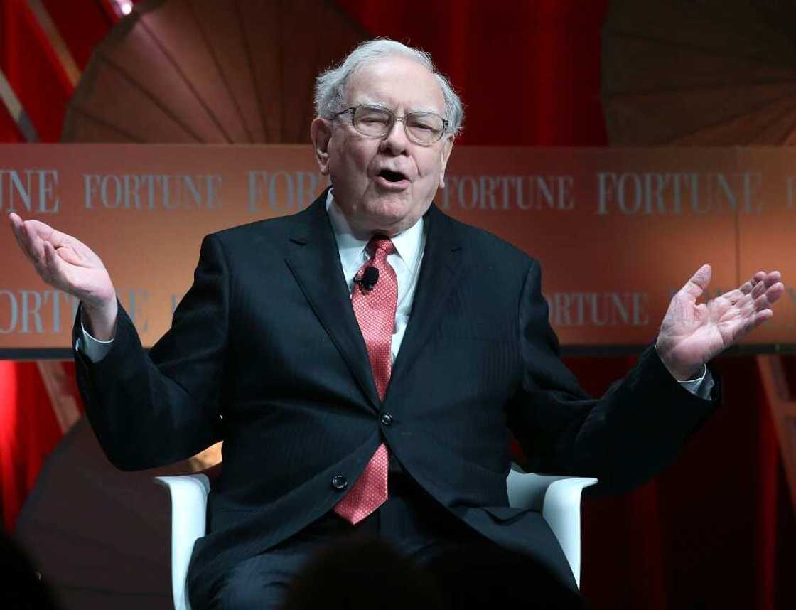 A mystery bidder will pay $19 million to have lunch with iconic investor Warren Buffett, chairman and CEO of Berkshire Hathaway, seen speaking at a Washington event on October 13, 2015 A mystery bidder will pay $19 million to have lunch with iconic investor Warren Buffett, chairman and CEO of Berkshire Hathaway, seen speaking at a Washington event on October 13, 2015