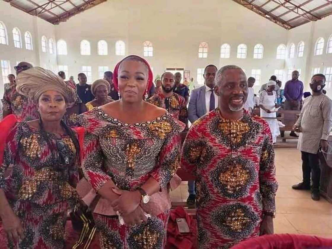 Panic in Imo as Police Arrest Okorocha’s Son-In-Law Inside Church Panic in Imo as Police Arrest Okorocha’s Son-In-Law Inside Church