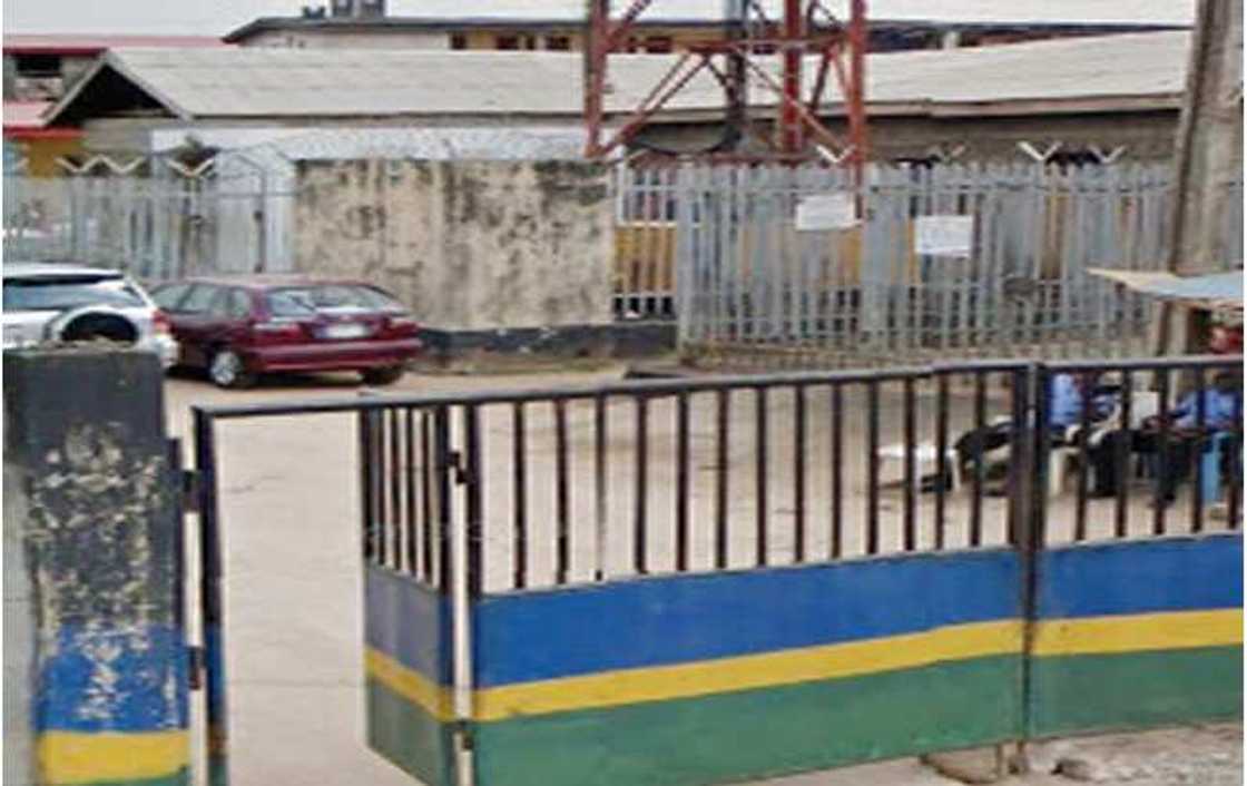 Miji ya kashe matarsa domin tana hana shi hakkin kwanciyar aure Miji ya kashe matarsa domin tana hana shi hakkin kwanciyar aure