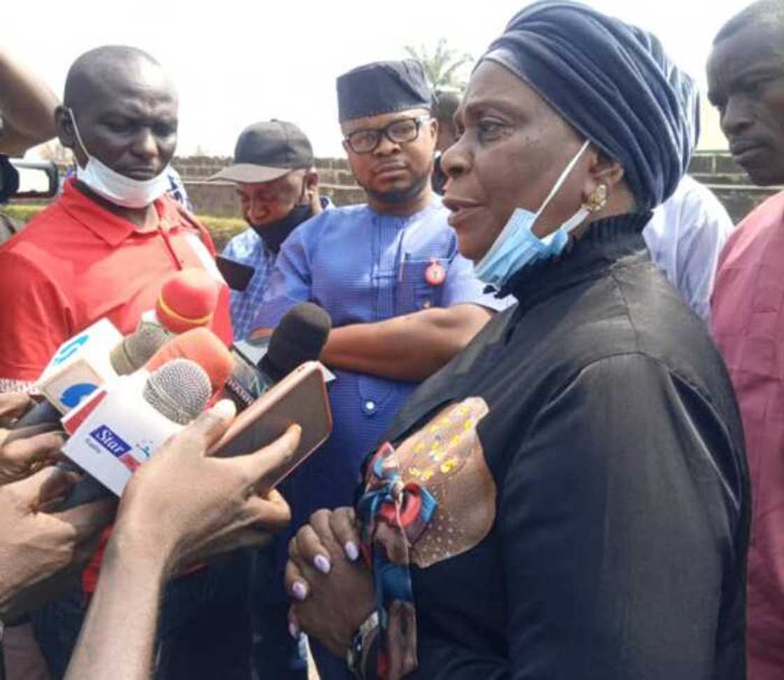 Senator Biodun Olujimi says she may dump PDP. Senator Biodun Olujimi says she may dump PDP.