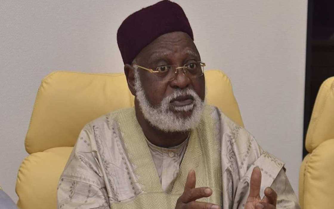 Ban da Alaka da 'Yan Ta'adda, Abdulsalami Ya Yi Martani Kan Alakanta Shi da Ta'addanci Ban da Alaka da 'Yan Ta'adda, Abdulsalami Ya Yi Martani Kan Alakanta Shi da Ta'addanci