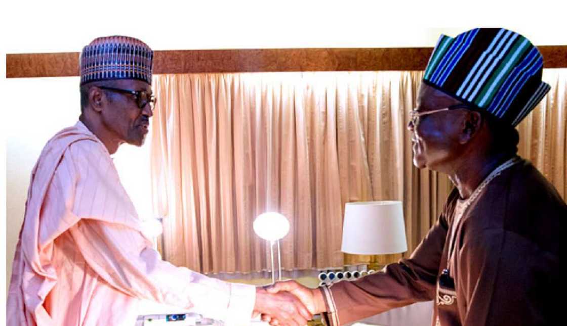 Da Ɗumi-Ɗumi: Ku mayar da hankali kan tsaro maimakon suka ta, Ortom ya yi wa Fadar Shugaban Kasa martani Da Ɗumi-Ɗumi: Ku mayar da hankali kan tsaro maimakon suka ta, Ortom ya yi wa Fadar Shugaban Kasa martani