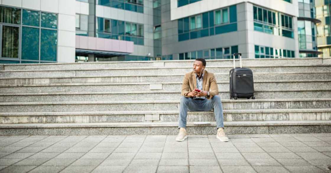 Nigeria man, UK, airport, divorces Nigeria man, UK, airport, divorces