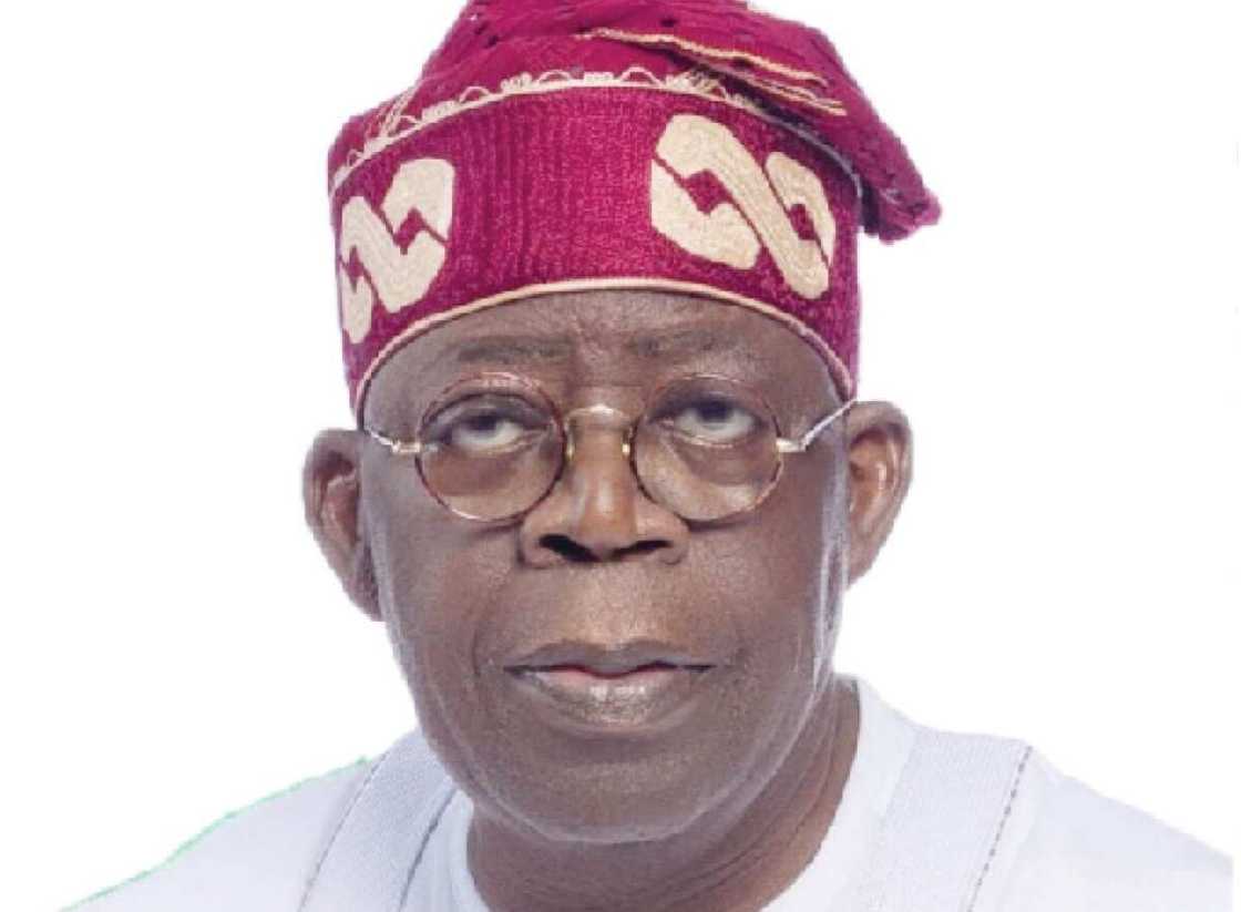 Kungiyar TUC na son FG ta kara mafi karancin albashi zuwa N200,000 Kungiyar TUC na son FG ta kara mafi karancin albashi zuwa N200,000