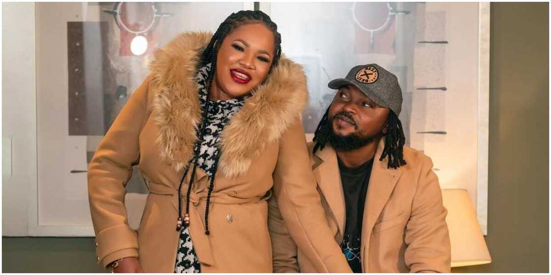 Toyin Abraham warns fans of scammer. Toyin Abraham warns fans of scammer.