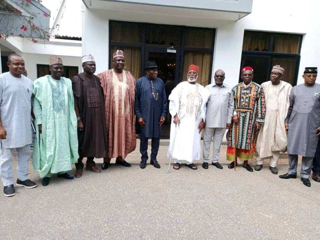 Goodluck Jonathan ya gana da IBB da Abdulsalami Goodluck Jonathan ya gana da IBB da Abdulsalami