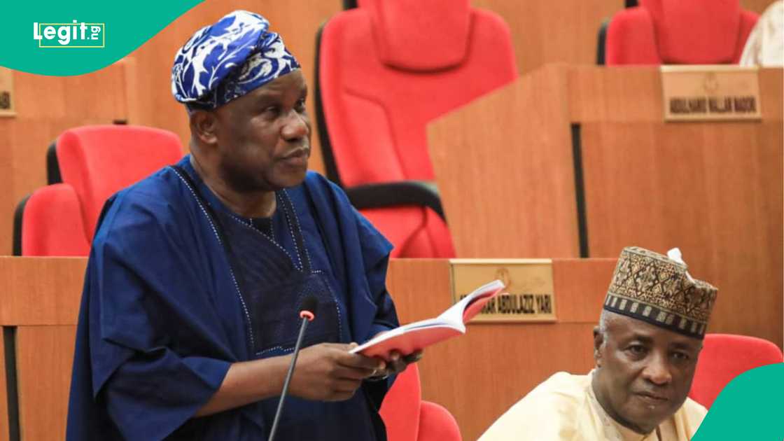 Dan majalisar dattawa daga Oyo ya yanke shawarar tsayawa takarar gwamnan jihar Dan majalisar dattawa daga Oyo ya yanke shawarar tsayawa takarar gwamnan jihar