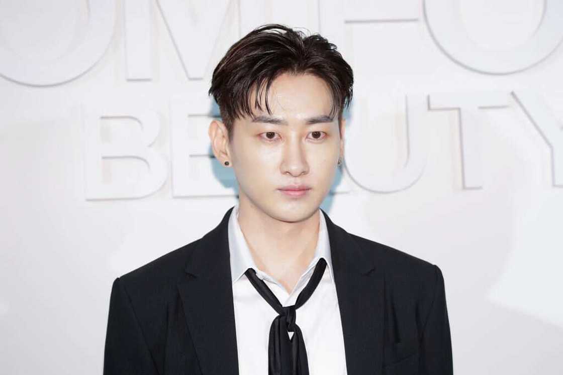 K-Pop dudes K-Pop dudes