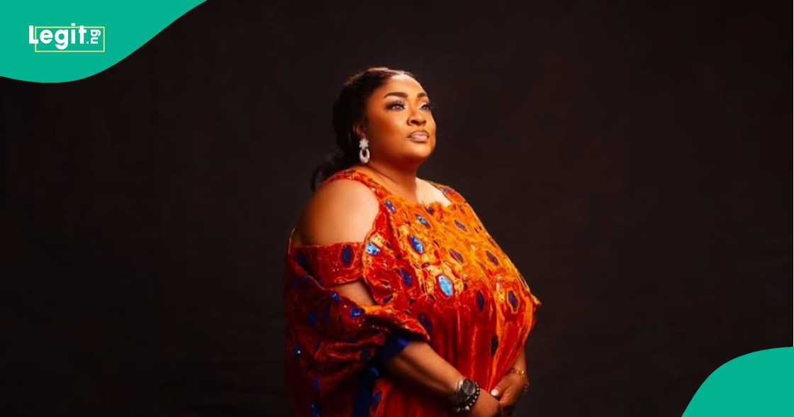 Actress Foluke Daramola's mum is dead. Actress Foluke Daramola's mum is dead.