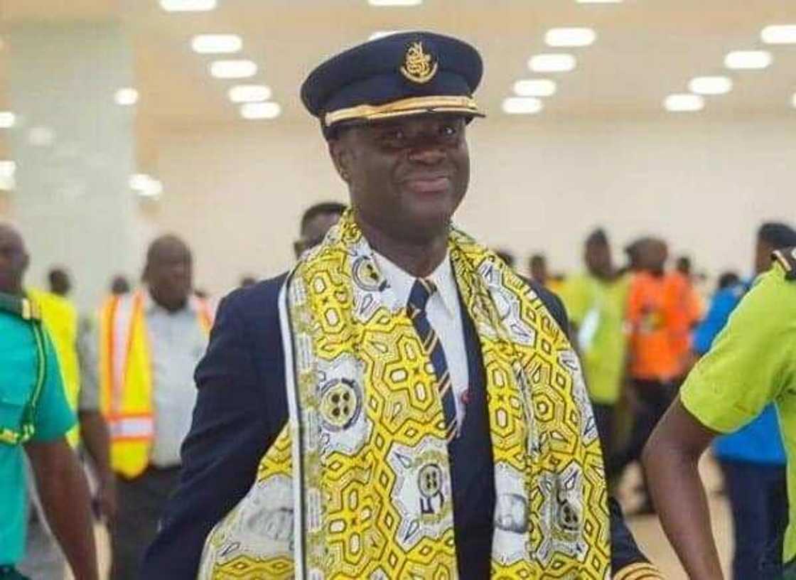 Captain Solomon Quainoo who flew world's biggest plane to Accra wins award Captain Solomon Quainoo who flew world's biggest plane to Accra wins award