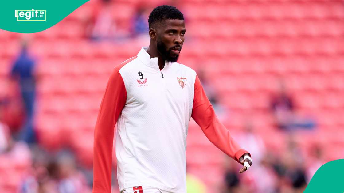 Kelechi Iheanacho struggling at Sevilla Kelechi Iheanacho struggling at Sevilla