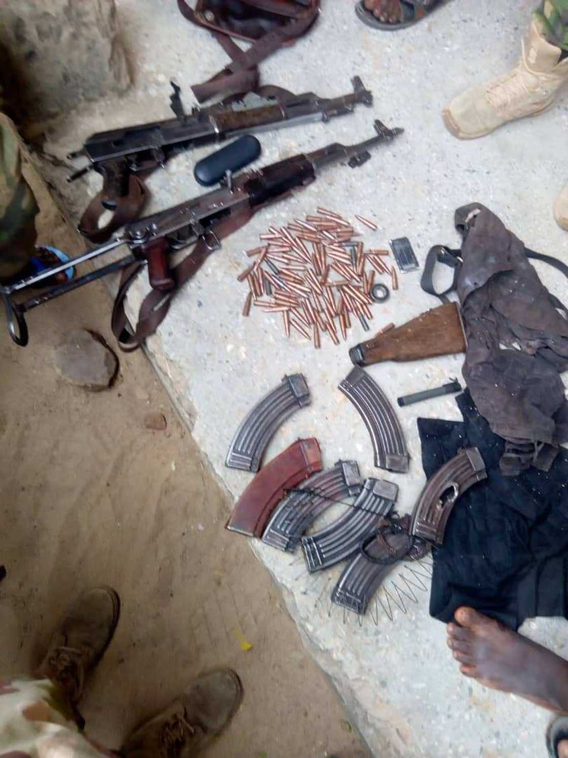 Sojoji sun ragargaji 'yan ta'addar Zamfara, hotunan wadanda suka mutu Sojoji sun ragargaji 'yan ta'addar Zamfara, hotunan wadanda suka mutu