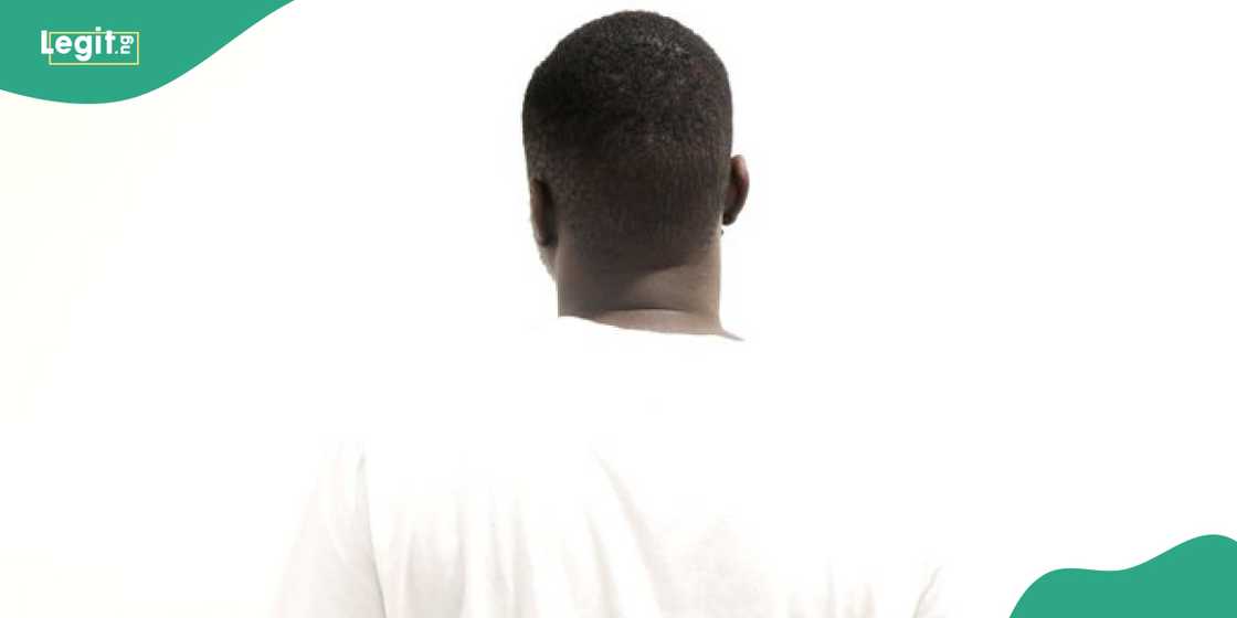 EFCC Arrests Fraudster At Lagos Airport For Allegedly Duping 139 Australians EFCC Arrests Fraudster At Lagos Airport For Allegedly Duping 139 Australians