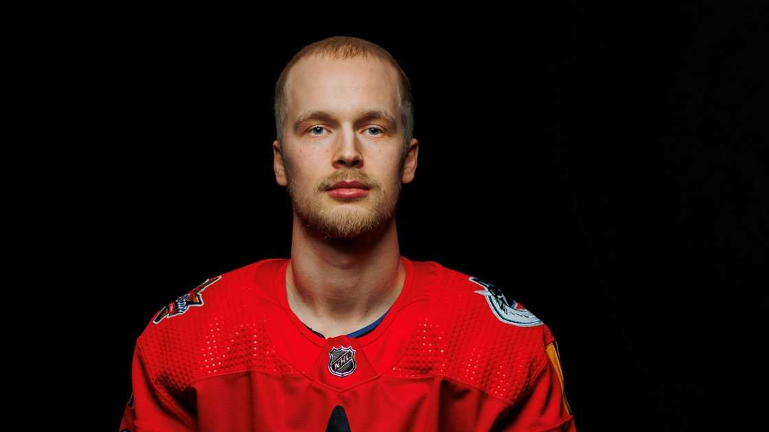 Elias Pettersson of the Vancouver Canucks poses for his portrait