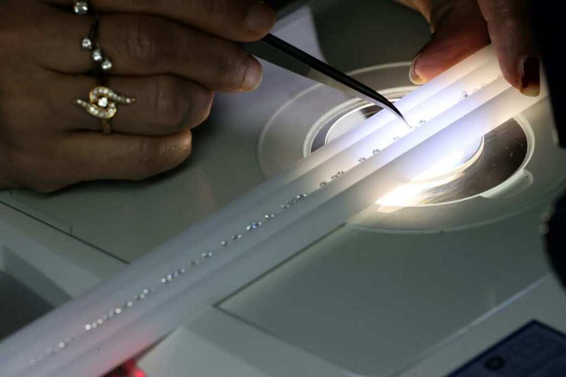 Traders are turning to blockchain technology to prove their diamonds come from non-Russian mines Traders are turning to blockchain technology to prove their diamonds come from non-Russian mines