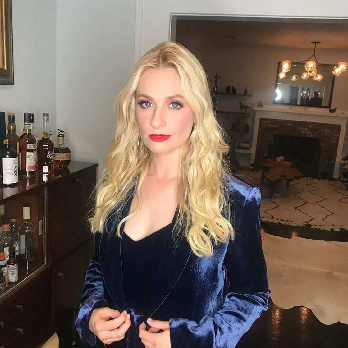 Beth Behrs Beth Behrs