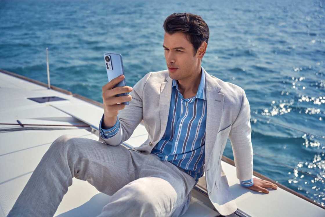 Cutting-Edge: Xiaomi 12 Series Redefines Flagship Category Cutting-Edge: Xiaomi 12 Series Redefines Flagship Category