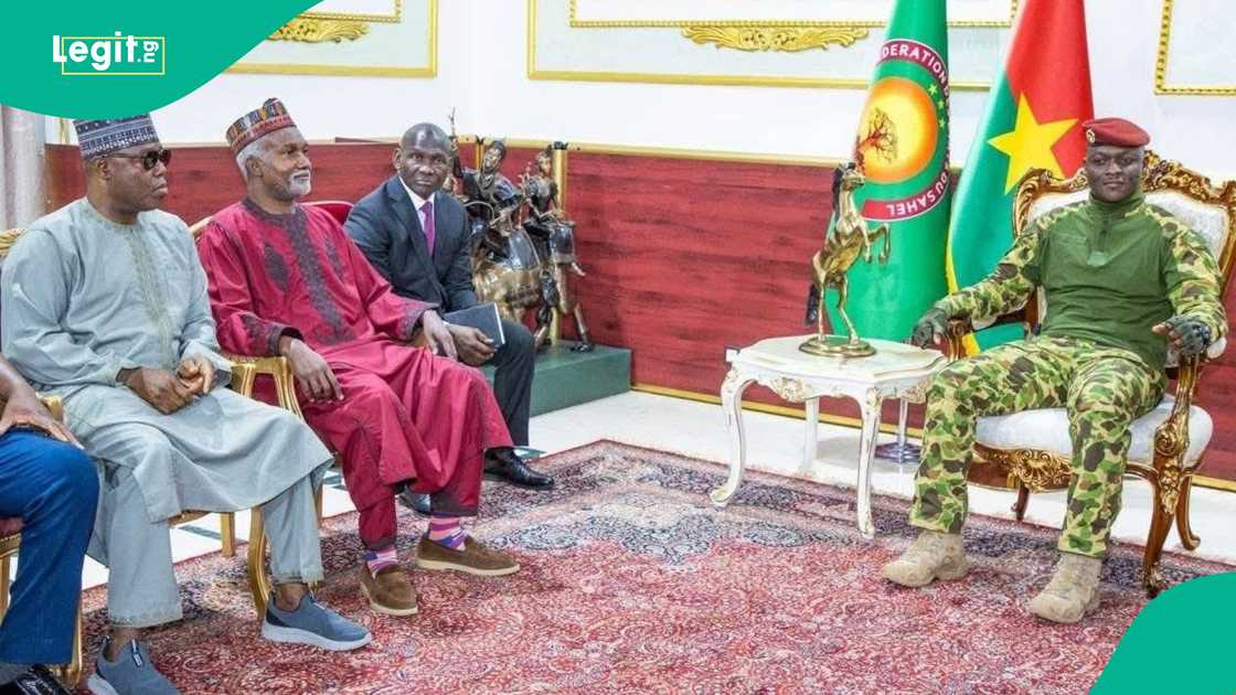 Tawagar Najeriya ta je Burkina Faso kan abin da ya faru Tawagar Najeriya ta je Burkina Faso kan abin da ya faru