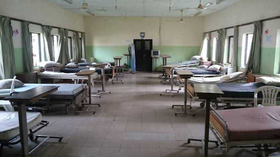 Inside Nigeria's College of Medicine Where Students Reportedly Spend 11 years Inside Nigeria's College of Medicine Where Students Reportedly Spend 11 years