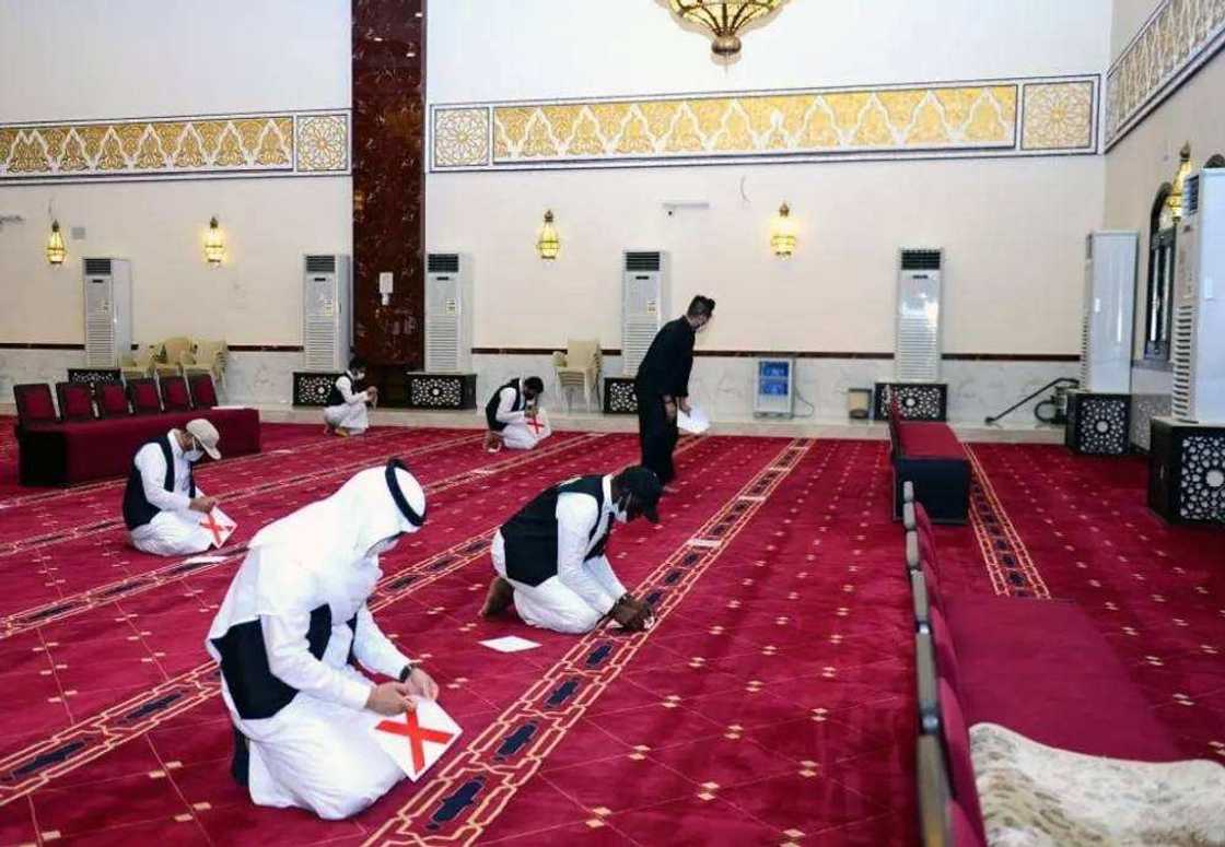 Da duminsa: Bayan kwanaki 90, Za'a bude Masallatan birnin Makkah gobe Da duminsa: Bayan kwanaki 90, Za'a bude Masallatan birnin Makkah gobe