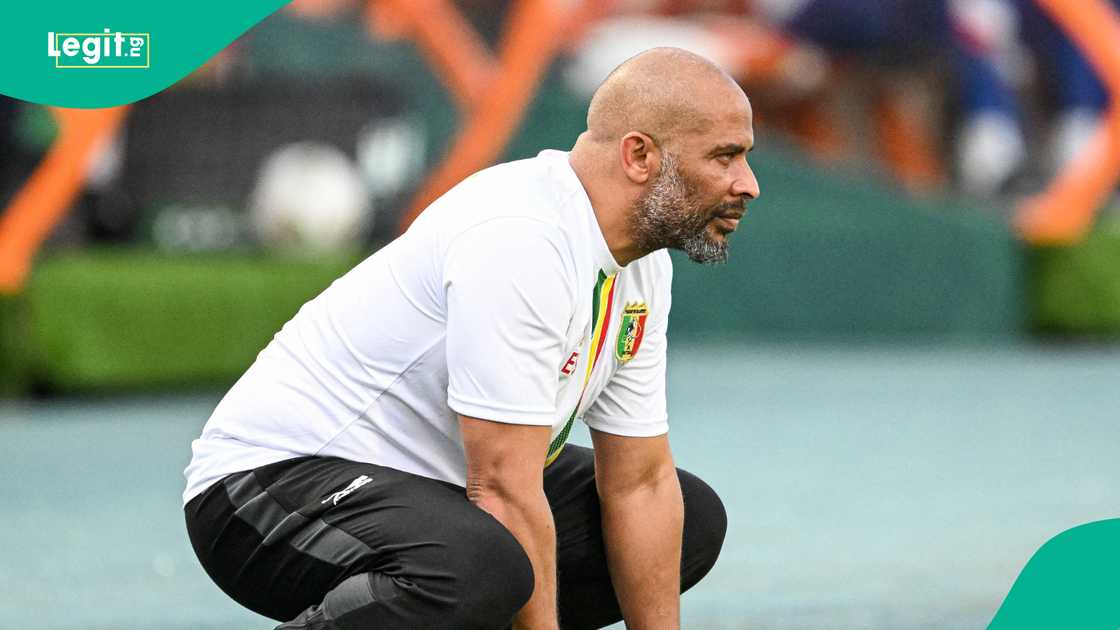 Eric Chelle has given a standing order ahead of his training sessions. Eric Chelle has given a standing order ahead of his training sessions.