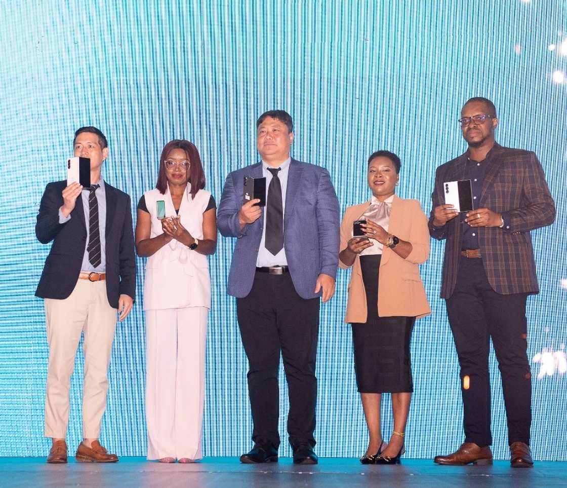 Samsung Galaxy Z Fold 6 and Z Flip 6 Elevate Galaxy AI to New Heights Samsung Galaxy Z Fold 6 and Z Flip 6 Elevate Galaxy AI to New Heights