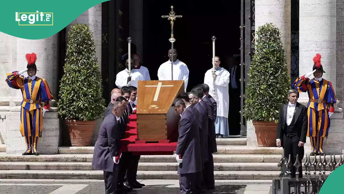 Pope was buried after a funeral mass Pope was buried after a funeral mass